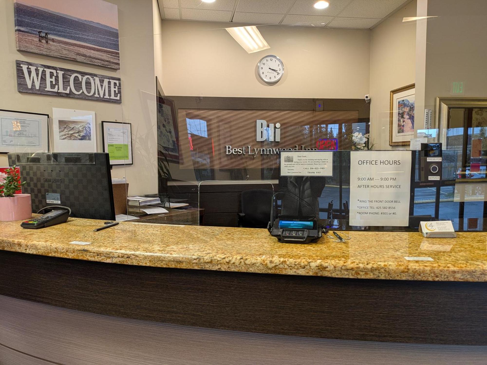 Best Lynnwood Inn Екстер'єр фото