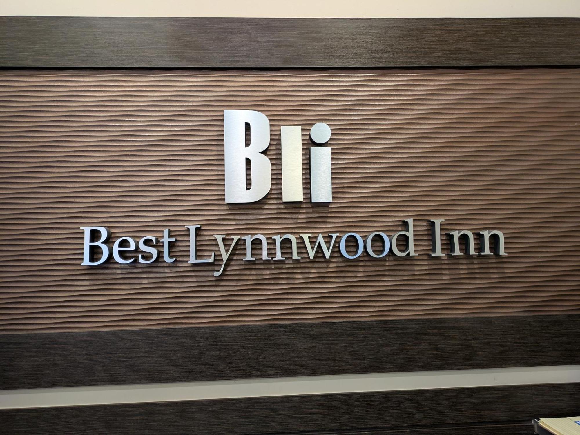 Best Lynnwood Inn Екстер'єр фото