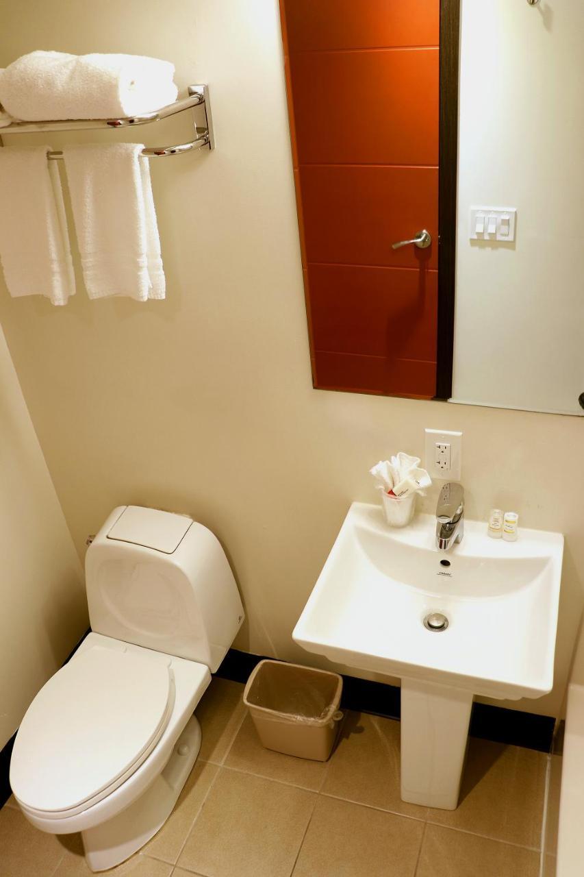 Best Lynnwood Inn Екстер'єр фото