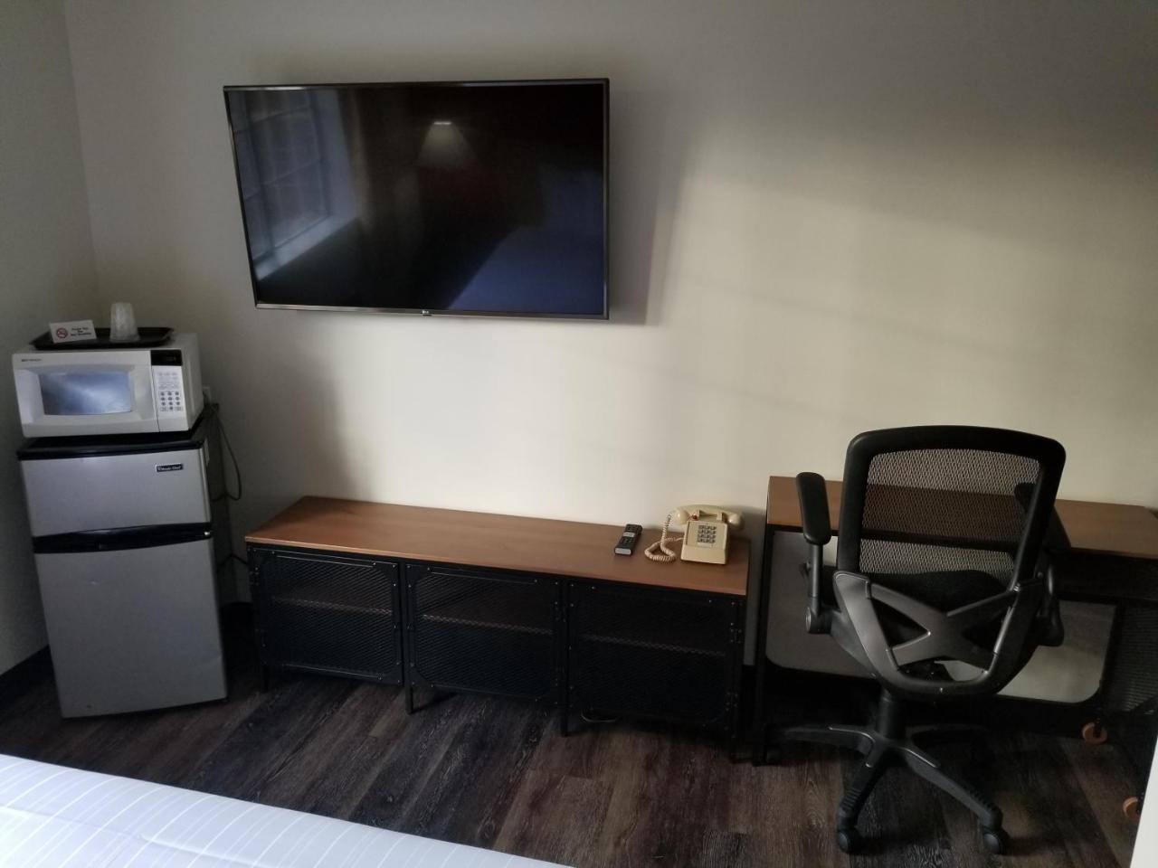 Best Lynnwood Inn Екстер'єр фото